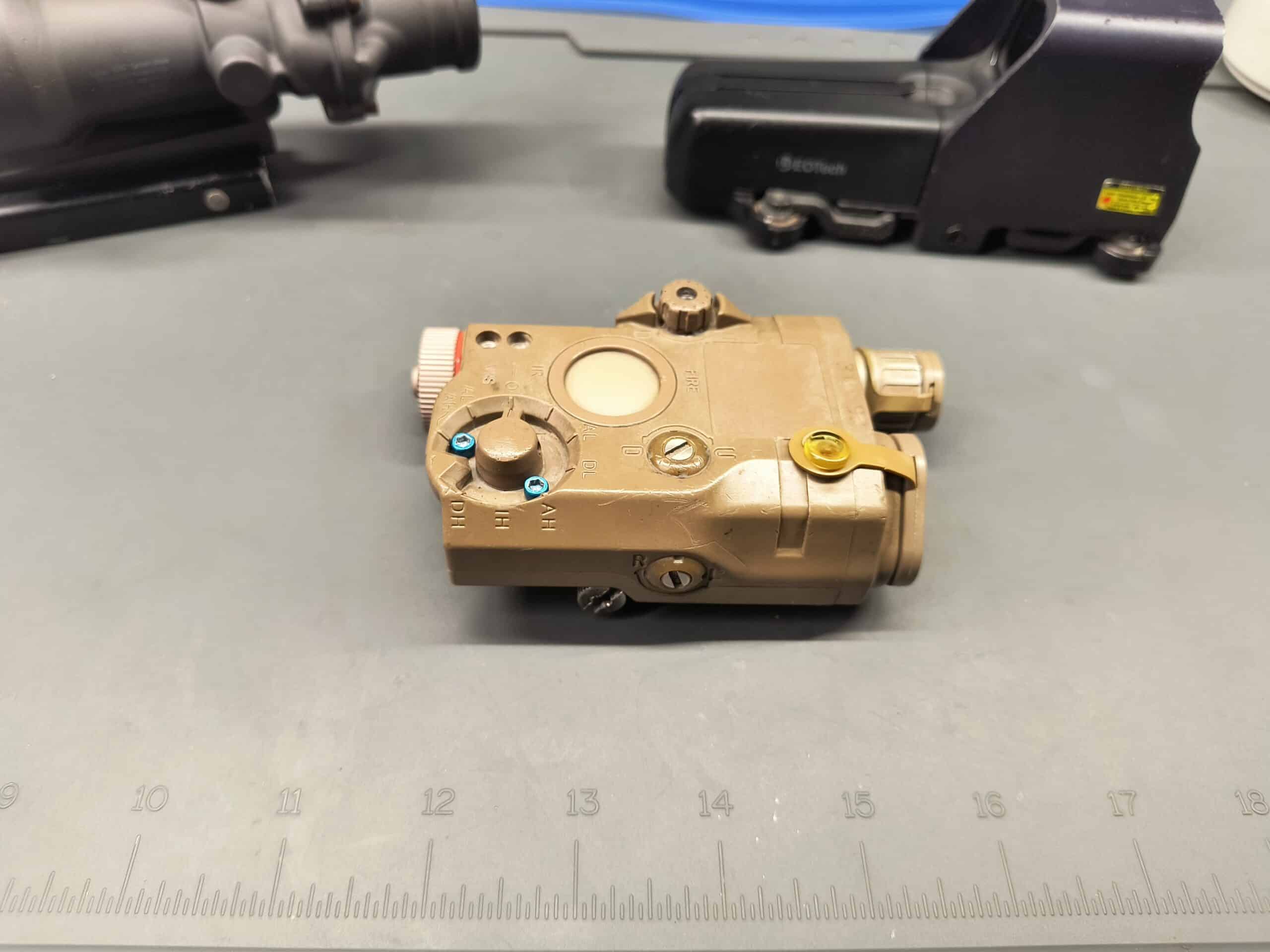 AN/PEQ15 LA5 HIGH-POWER ATPIAL -PRE OWNED-(LA-5B/PEQ) - Will's Optics